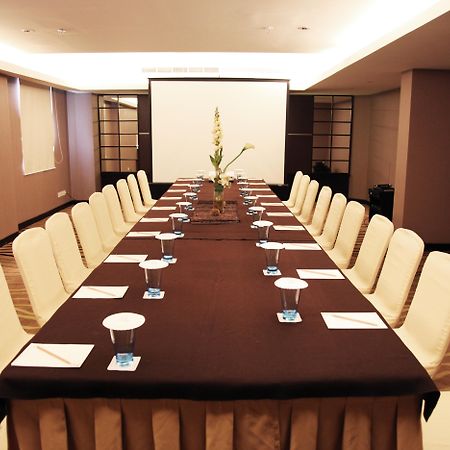 Java Paragon Hotel & Residences Surabaya Eksteriør billede