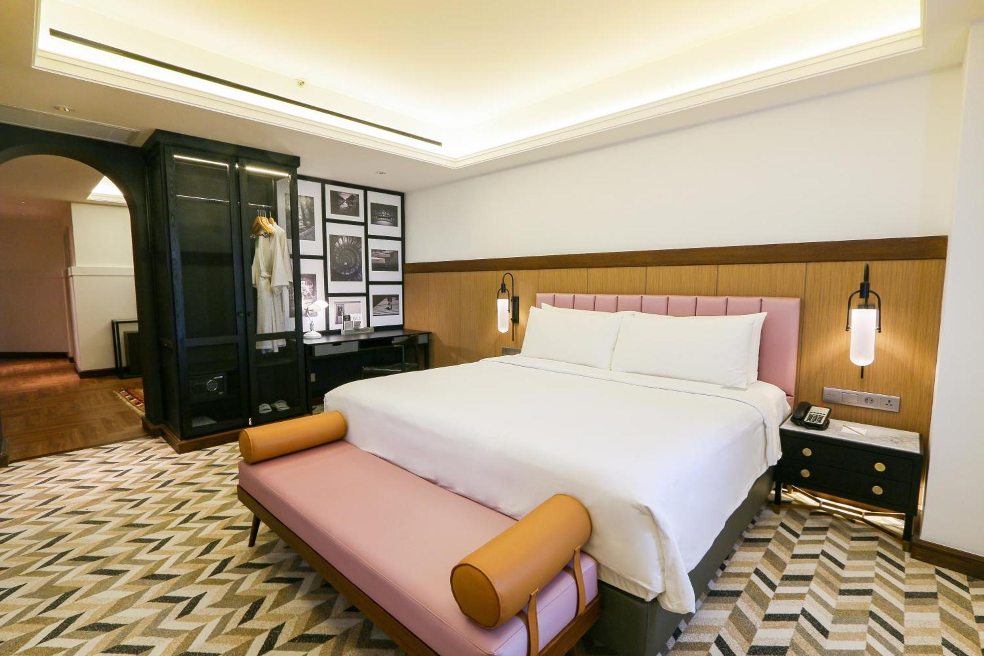Java Paragon Hotel & Residences Surabaya Eksteriør billede