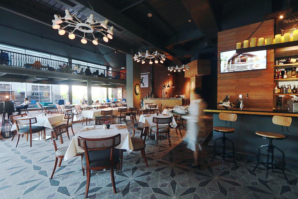 Java Paragon Hotel & Residences Surabaya Eksteriør billede